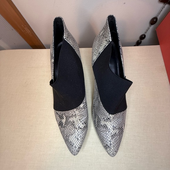 Andrew Geller Shoes - Andrew Geller Vienna Kitten Heel Snakeskin- Print Booties - 8